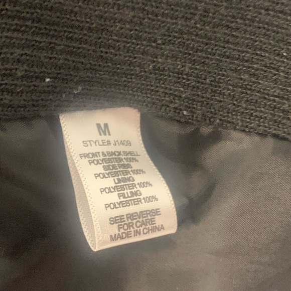 Active U.S.A. Quilted Black Vest - Picture 8 of 9